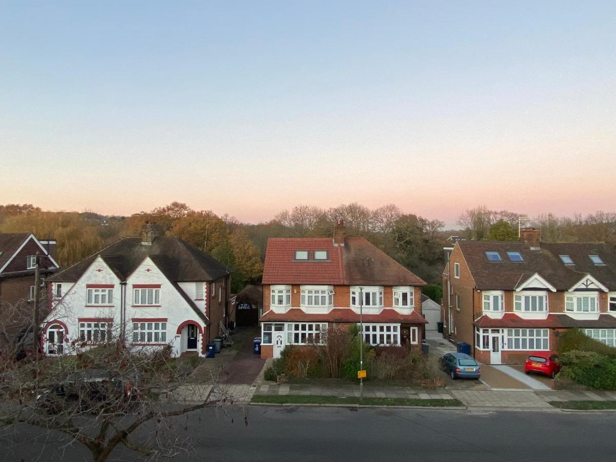 Quiet North London - 2 X Double Bedrooms - Close To Station And 20Mins Central London Totteridge Bagian luar foto