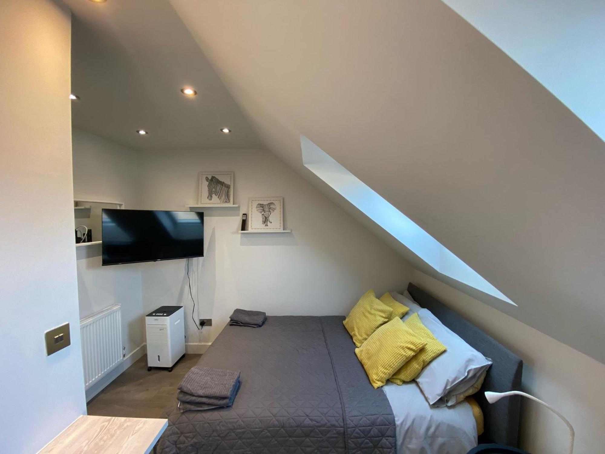 Quiet North London - 2 X Double Bedrooms - Close To Station And 20Mins Central London Totteridge Bagian luar foto