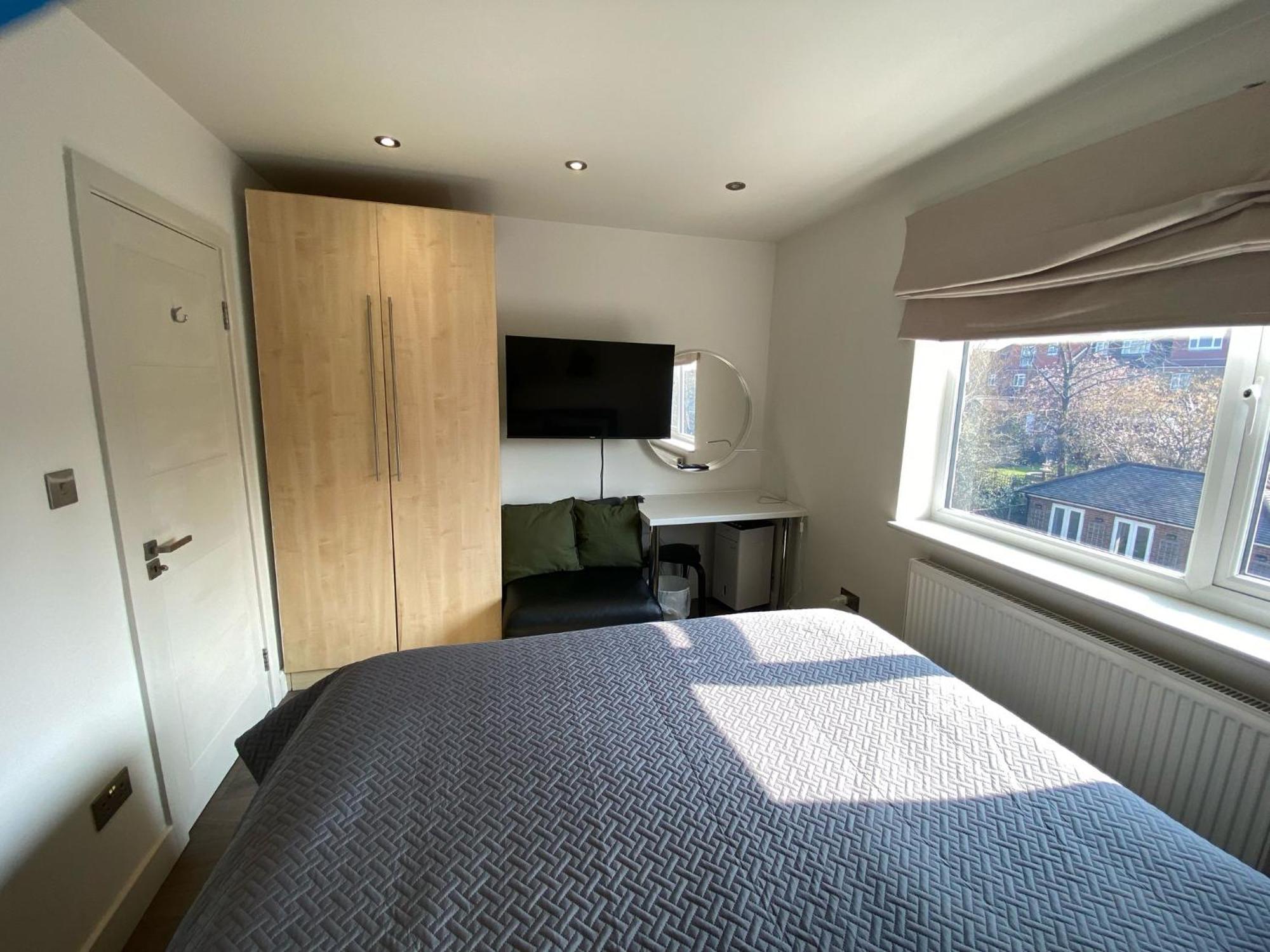 Quiet North London - 2 X Double Bedrooms - Close To Station And 20Mins Central London Totteridge Bagian luar foto